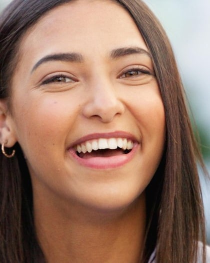 Smiling woman with a bright, healthy smile